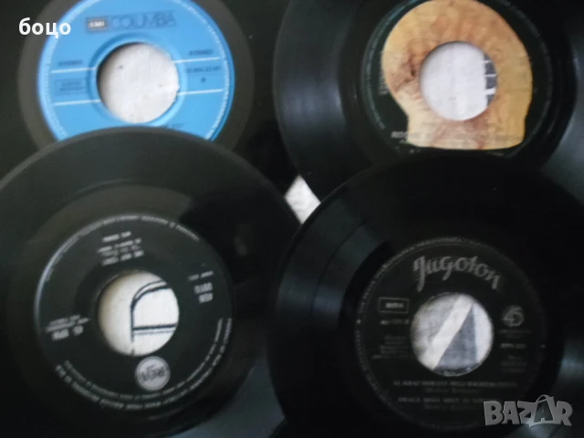 Продавам малки плочи без обложка, снимка 4 - Грамофонни плочи - 51210962