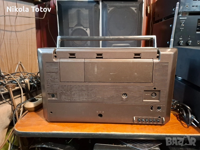 Продава се касетофон Grundig RR2000. , снимка 8 - Радиокасетофони, транзистори - 53294112