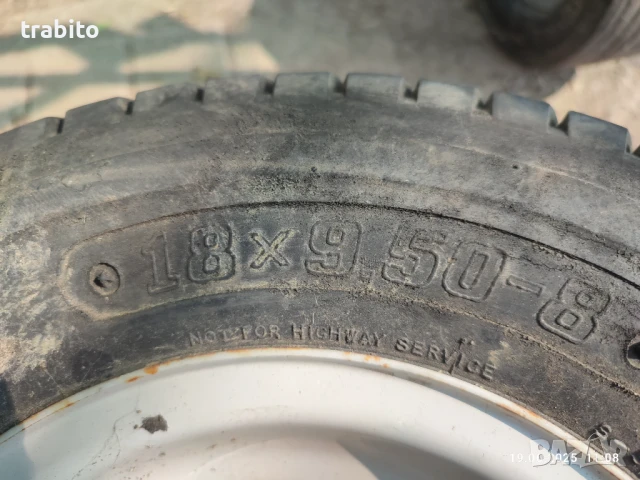 Гуми с джанти от трактор на косачка 25-1-25, снимка 3 - Градинска техника - 50721305