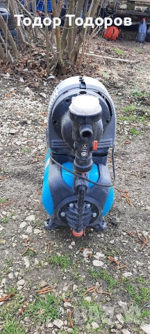 Хидрофорна помпа Хидрофор Husqvarna , снимка 2 - Водни помпи - 53961309