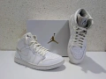 Nike Air Jordan 1 Mid White Snakeskin - 44.5, снимка 1