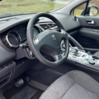 Peugeot 3008*2.0Hybrid*4x4*Panorama*Full, снимка 7 - Автомобили и джипове - 45071420