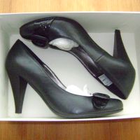 Продавам стилни дамски обувки, снимка 1 - Дамски елегантни обувки - 45336629