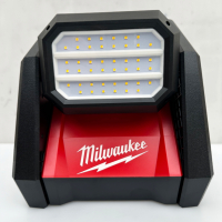 Milwaukee M18 HOAL - Нова акумулаторна LED лампа 18V, снимка 2 - Други инструменти - 45031722