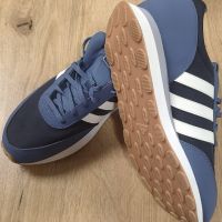 Чисто нови Мъжки спортни обувки Adidas ! кожа, бяло/синьо, 45 1/3 EU, снимка 2 - Маратонки - 45527741