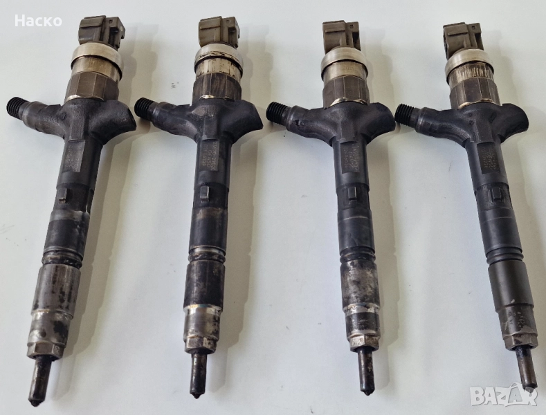 Дюза Дюзи Инжектори Инжектор Тойота Рав4 Рав 4 2.0 D4D Toyota Rav4 Rav 4 23670-27020, снимка 1