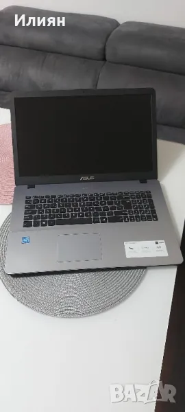 Неработещ! Лаптоп Asus 17', снимка 1