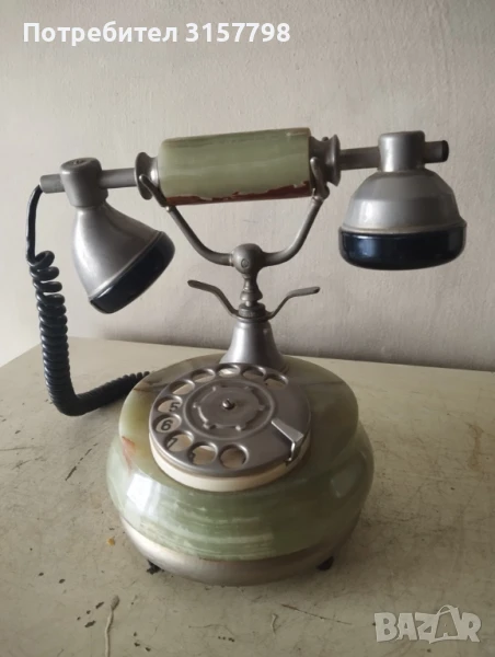 Стар настолен телефон за декорация, снимка 1