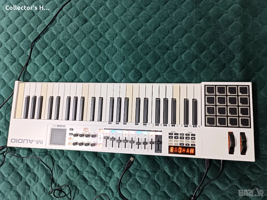 Code 49 - USB MIDI Controller With X/Y Pad синтезатор клавир, снимка 1