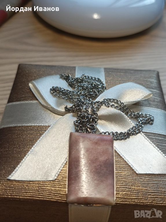 Колиета с естествени камъни , снимка 1