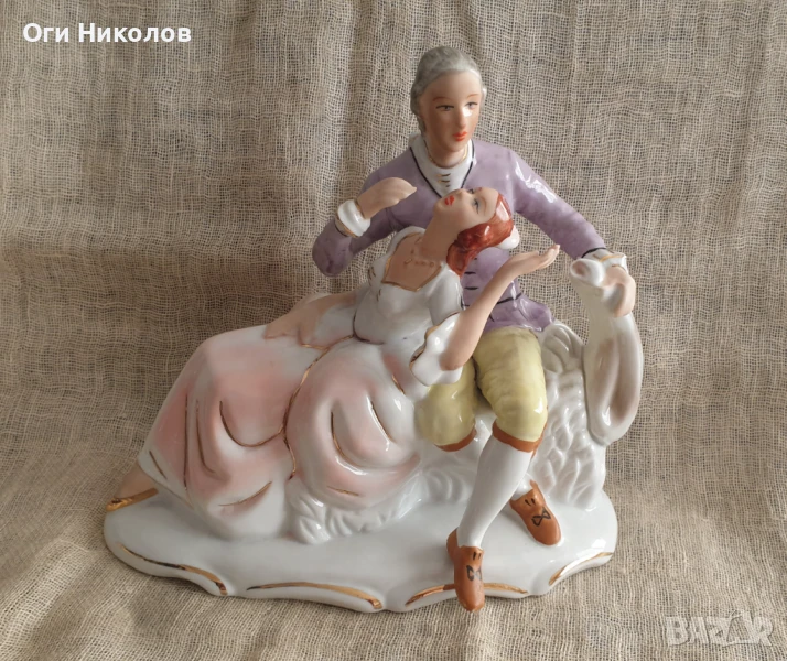 Винтидж порцеланова фигура ARPO Curtea de Arges, снимка 1