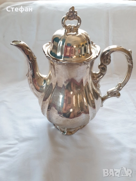 Посребрен порцеланов чайник, снимка 1