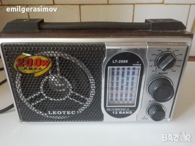  Радио GRUNDIG RF-150 , Радио LEOTEC и уокмен Tevion ., снимка 9 - Антикварни и старинни предмети - 51096483