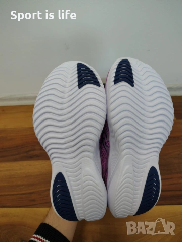 Saucony Маратонки за бягане Triumph 21, 42 1/2 EU, снимка 5 - Спортни обувки - 53096586