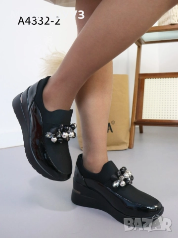 Дамски обувки код 4332