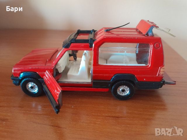 Метална количка на CORGI-MATRA RANCHO, снимка 6 - Колекции - 45620324