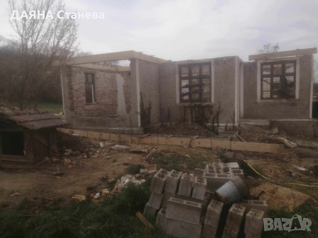 

Вашият покрив има нужда от освежаване или основен ремонт? Ние сме тук, за да помогнем!