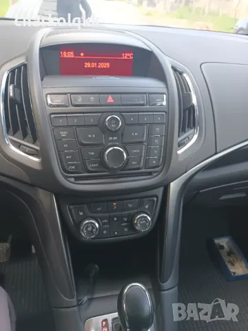 Продавам опел зафира 2.0дизел на части, снимка 10 - Автомобили и джипове - 49875492