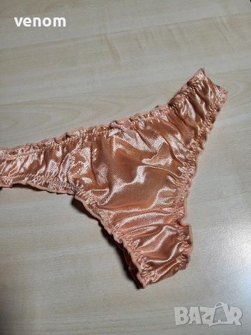 Луксозни сатенени прашки тип scrunch ruched, снимка 2 - Бельо - 52634400