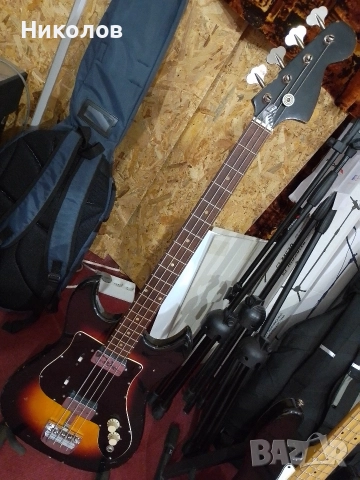 Бас китара Klira , снимка 4 - Китари - 52670106