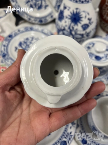 За днес малко синичко💙  Син лук и Кахла💙 Чайник с много любима моя форма Височина-14.5 см Цена-15€, снимка 9 - Сервизи - 53716226