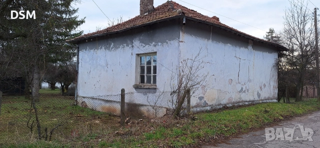 Продавам Къща с Двор/1500кв.м/ в с.Василовци обл.Софийска, снимка 2 - Къщи - 51874858