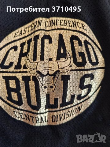 Продавам блуза на CHICAGO BULLS, снимка 4 - Блузи - 49103882