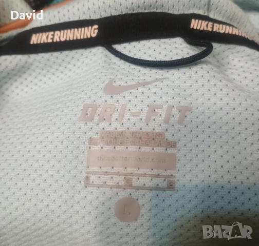 Оригинално дамско яке/горнище Nike Fanatic Running Dri-Fit, снимка 3 - Якета - 53756159