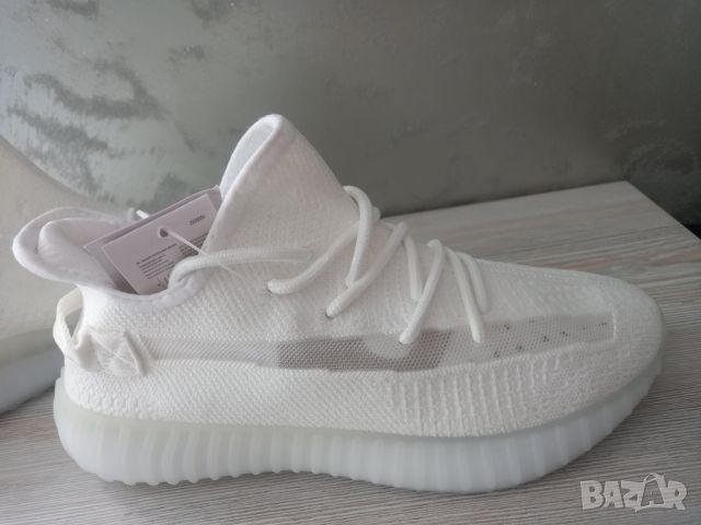 Adidas Yeezy Boost 350 V2 Bone - номер 42, снимка 8 - Маратонки - 46667684