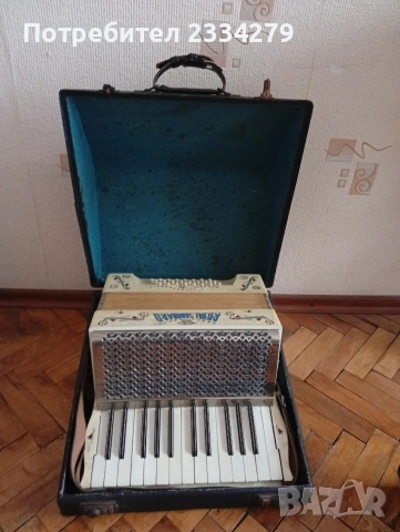 Стар немски акордеон и класическа куха китара пълдин, акустична Орфей" 1970год., снимка 4 - Китари - 54013593