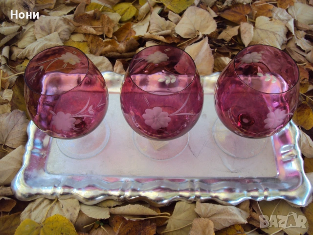 6 броя стари цветни стъклени чаши от калиево стъкло, снимка 2 - Чаши - 53636960