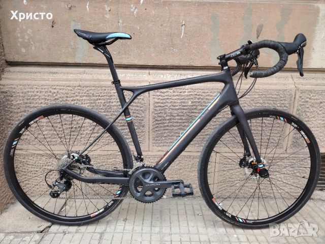 GT gravel carbon, снимка 1 - Велосипеди - 46495567