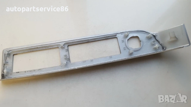 Предна дясна вътрешна облицовка на врата за Jeep Patriot (2008) 71554AB, снимка 2 - Части - 53510646