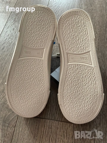 Нови детски кецове ZARA Зара 29 номер с етикет, снимка 4 - Детски маратонки - 53736789