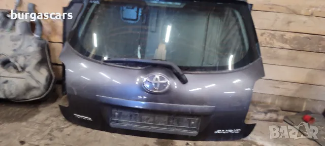 Врата багажник Toyota Auris - 250лв, снимка 2 - Части - 46860855