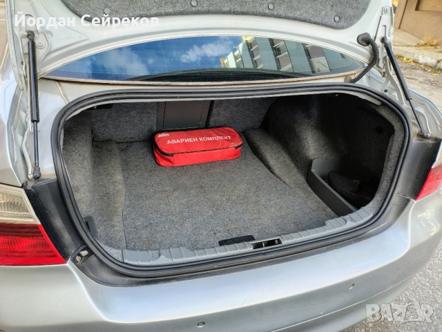 БМВ 320 Д, снимка 15 - Автомобили и джипове - 52171433