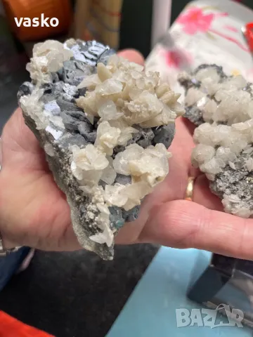 Друзи желязо+пирит+кристал-2 броя, снимка 6 - Други ценни предмети - 50053097