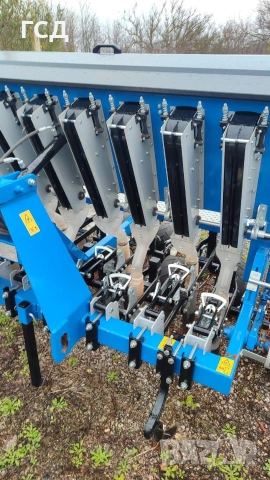 Сеялка за лук. , снимка 2 - Селскостопанска техника - 53969223