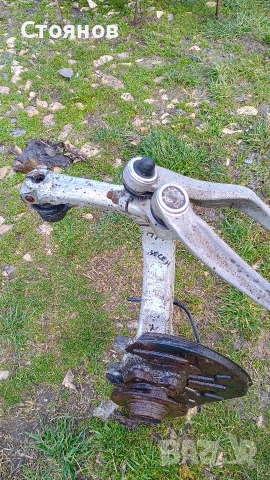 Преден десен шенкел за Audi A4 B7 , снимка 2 - Части - 53911802