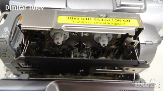 CANON DIGITAL VIDEO CAMCORDER PAL MVX350i, снимка 13 - Камери - 53840643