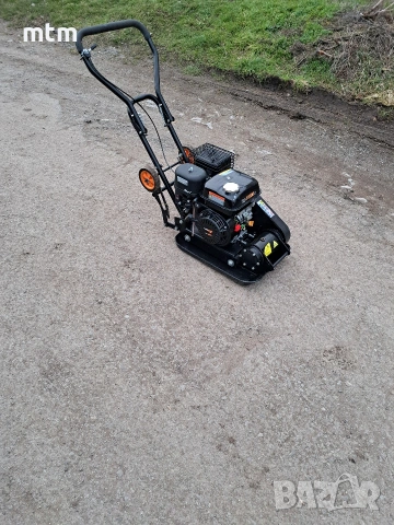 вибро плоча , снимка 2 - Други машини и части - 53729971