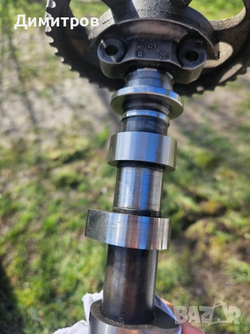 Разпределителен вал 1.5 dCi /82hp/101hp/106hp.Scenic 2,Megan 2 ,Dacia , снимка 4 - Части - 53856986