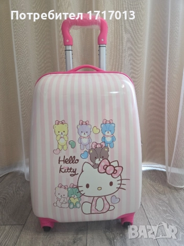 Розов детски куфар Hello Kitty на колелца