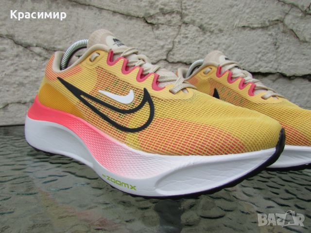 Дамски маратонки за бягане Nike Zoom Fly 5, снимка 3 - Маратонки - 46397872