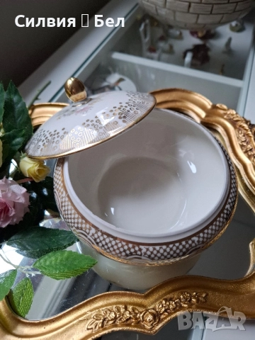 Луксозна Порцеланова Кутия (Бонбониера) с Позлата и Капак, снимка 3 - Антикварни и старинни предмети - 51858068