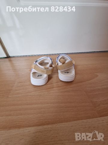 Сандали H&M, снимка 3 - Детски сандали и чехли - 46243550