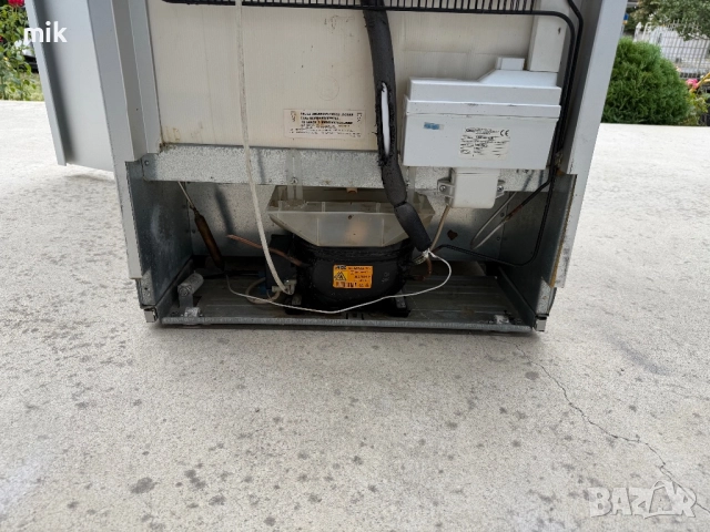 хладилник - Охладител Gram Инокс 185см, снимка 8 - Хладилници - 51853892