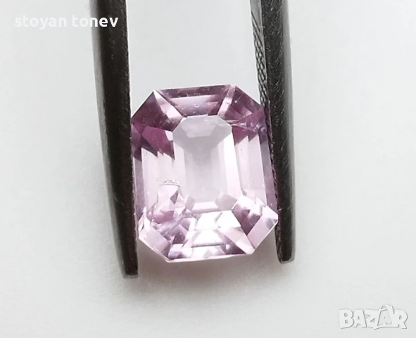 Невероятено блестящ розов шпинел с тегло 1.71кт. и VS чистота! Нов!, снимка 2 - Други - 47864413