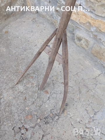 Стара Дървена Трирога Вила За Сено. , снимка 2 - Антикварни и старинни предмети - 51477603