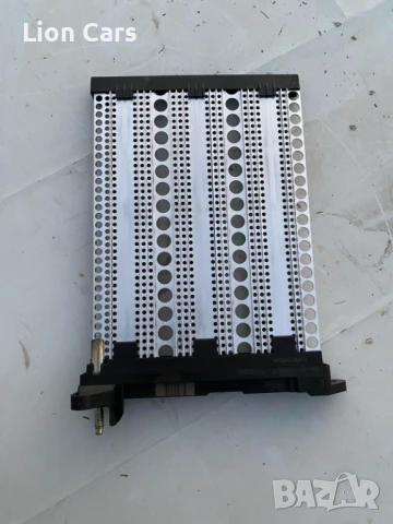 РАДИЯТОР - НАГРЕВАТЕЛ ПАРНО ГОЛФ7 ПАСАТ 8 АУДИ А3